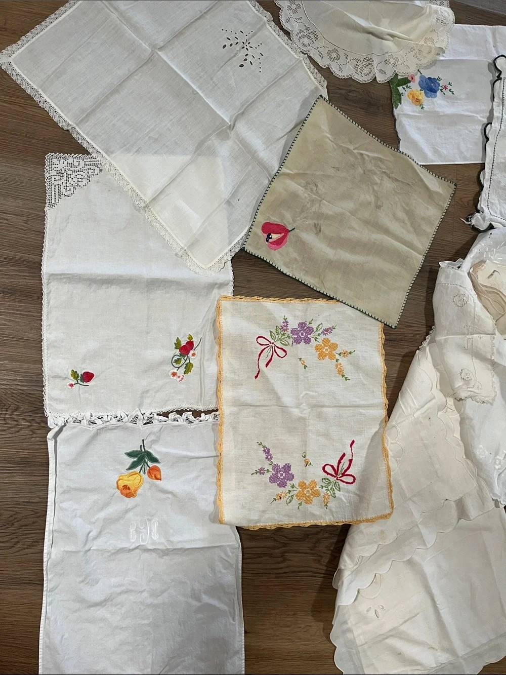 Assorted Vintage Linen Doilies, table cloth pillow shams lot of 22